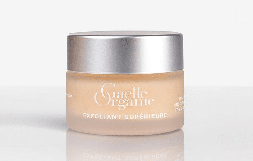 Pot d'exfoliant supèrieur Gaelle Organic, utilisé pour des soins visage ONA au sein de l'institut de beauté d'Alfortville.